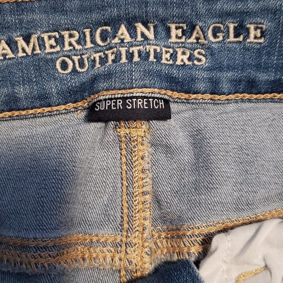 American Eagle Capris - Picture 2 of 9